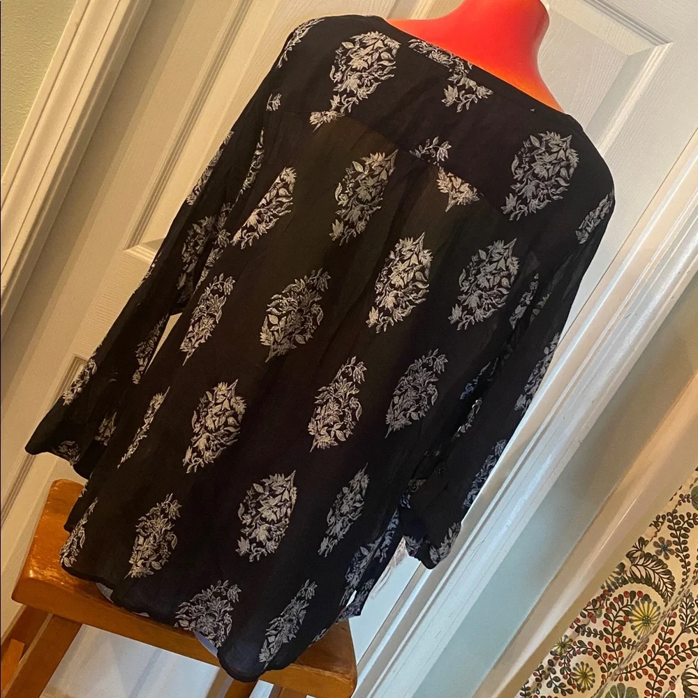 Lucky Brand Black and White Floral Blouse - Picture 8 of 12